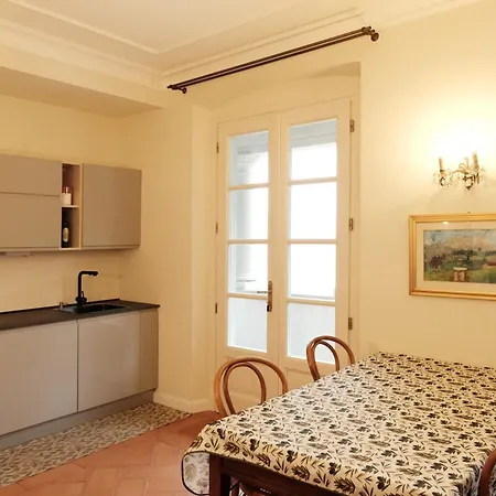 Lodge Helene Solto Collina